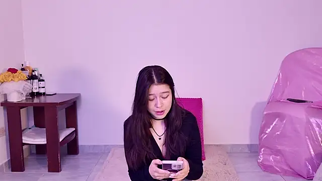 Snapshot of pink_flower_ chatting on 10-09-25, 11:38 pink flower  online show from 10-09-25, 11:38