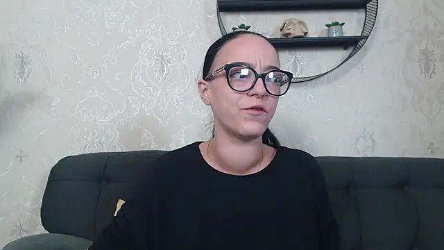 IzabelllNoir online show from 11-08-25, 08:18