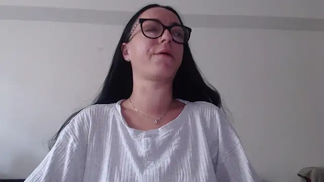 Snapshot of IzabelllNoir chatting on 06-02-26, 08:58 IzabelllNoir online show from 06-02-26, 08:58