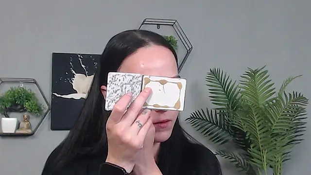 Snapshot of IzabelllNoir chatting on 02-22-26, 09:11 IzabelllNoir online show from 02-22-26, 09:11