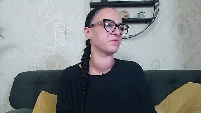 IzabelllNoir online show from 11-29-25, 06:24