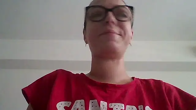 Snapshot of IzabelllNoir chatting on 06-11-26, 09:17 IzabelllNoir online show from 06-11-26, 09:17