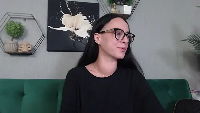 Snapshot of IzabelllNoir chatting on 03-03-26, 10:00 IzabelllNoir online show from 03-03-26, 10:00