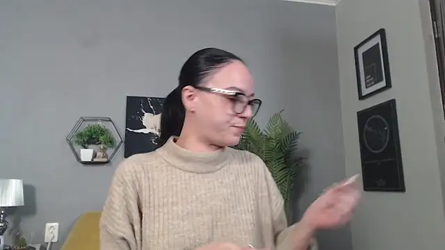 IzabelllNoir online show from 01-08-26, 09:37