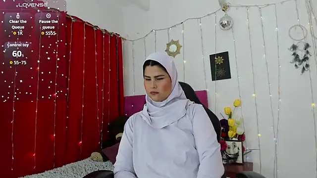 AishaAmin  online show from 11-10-25, 12:10