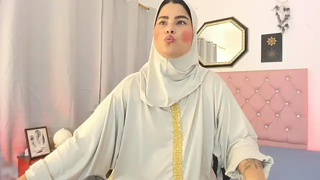 AishaAmin  online show from 07-24-26, 12:12