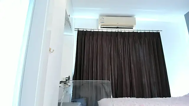 Snapshot of Jap_amelle chatting on 02-17-25, 03:15 Jap amelle online show from 02-17-25, 03:15