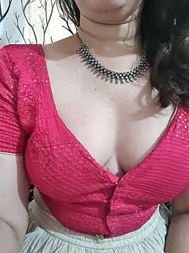 Brown Maxi online show from 03-15-25, 08:48