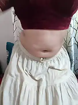 Brown Maxi online show from 02-02-25, 09:40