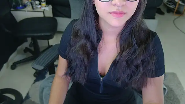 Lucy Fer5 online show from 07-23-26, 05:09