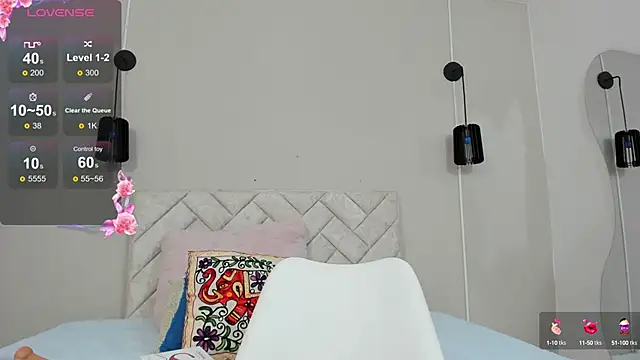 Snapshot of Lea_nahid chatting on 02-14-25, 07:02 Lea nahid online show from 02-14-25, 07:02