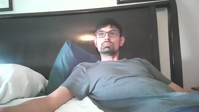 Snapshot of spence204011 chatting on 03-20-26, 07:15 spence204011 online show from 03-20-26, 07:15