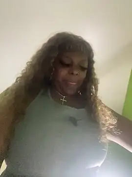 Snapshot of JoWheelsss chatting on 02-13-26, 06:57 JoWheelsss online show from 02-13-26, 06:57