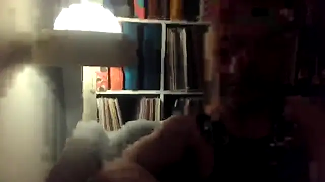 Snapshot of SHARPSkinhead chatting on 06-07-26, 09:31 SHARPSkinhead online show from 06-07-26, 09:31