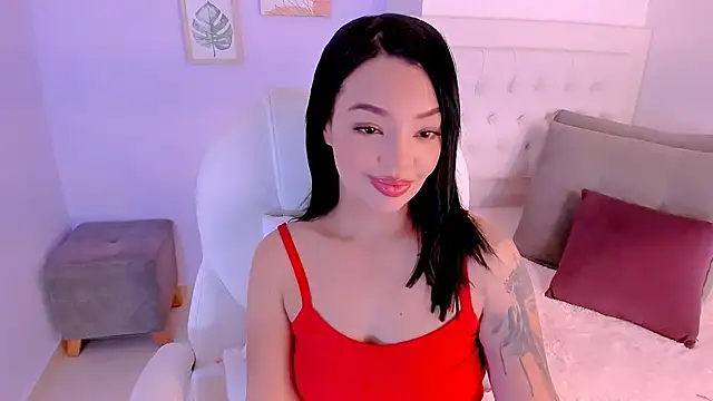 Sara LipsX online show from 01-25-25, 05:51