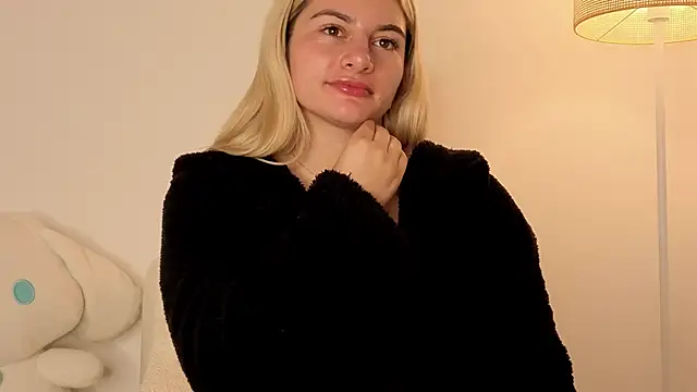 AtheneaRossi online show from 11-25-25, 01:50