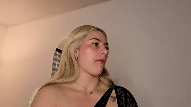 AtheneaRossi online show from 10-20-25, 12:06