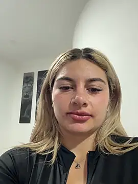 AtheneaRossi online show from 02-17-26, 12:08