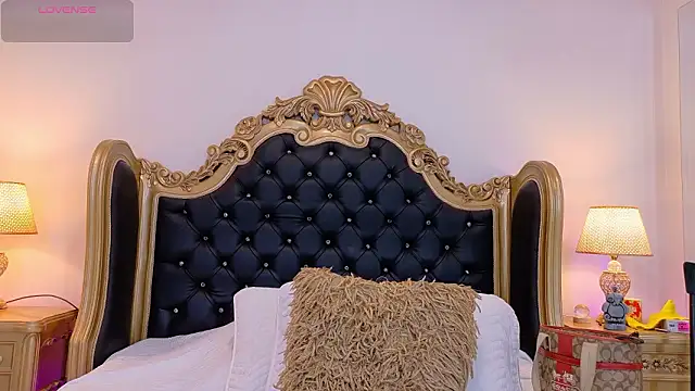 AdelinaVans online show from 03-16-26, 11:36