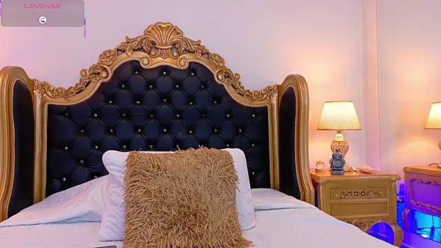 AdelinaVans online show from 02-24-26, 11:44