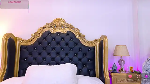 AdelinaVans online show from 04-15-26, 11:38