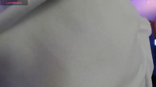 Snapshot of vitoria23_ chatting on 03-12-25, 01:08 vitoria23 online show from 03-12-25, 01:08