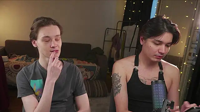 cherrydany online show from 02-06-26, 12:23