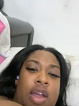 Snapshot of _MARRTINNA_ chatting on 02-23-25, 11:11  MARRTINNA  online show from 02-23-25, 11:11