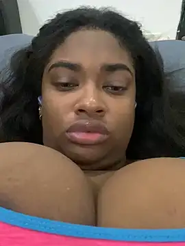 Snapshot of _MARRTINNA_ chatting on 01-19-25, 07:25  MARRTINNA  online show from 01-19-25, 07:25