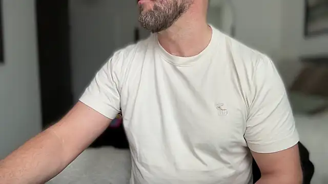 Snapshot of Mr_Beef chatting on 02-01-26, 11:41 Mr Beef online show from 02-01-26, 11:41