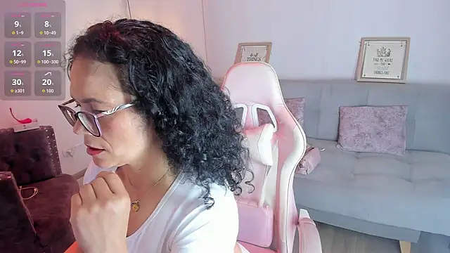 Aliciia cute1 online show from 11-04-25, 10:46