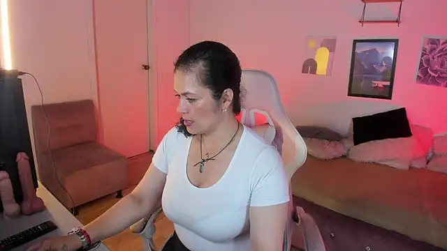 Aliciia cute1 online show from 10-10-25, 09:15