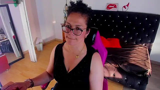 Aliciia cute1 online show from 02-14-26, 10:10