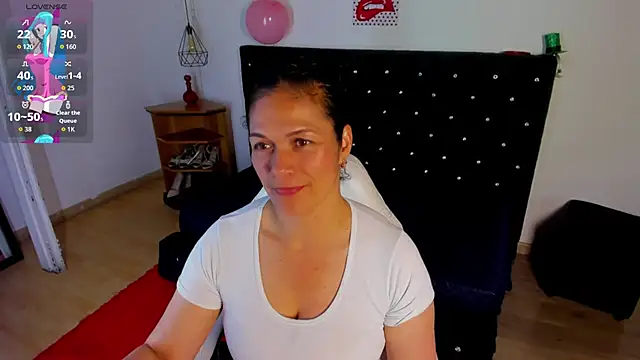 Snapshot of Aliciia_cute1 chatting on 04-23-26, 10:11 Aliciia cute1 online show from 04-23-26, 10:11