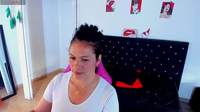 Aliciia cute1 online show from 02-12-26, 09:36