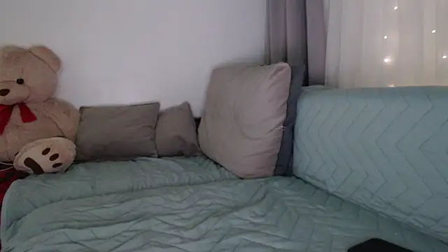  JustmeHere  online show from 11-12-25, 08:45