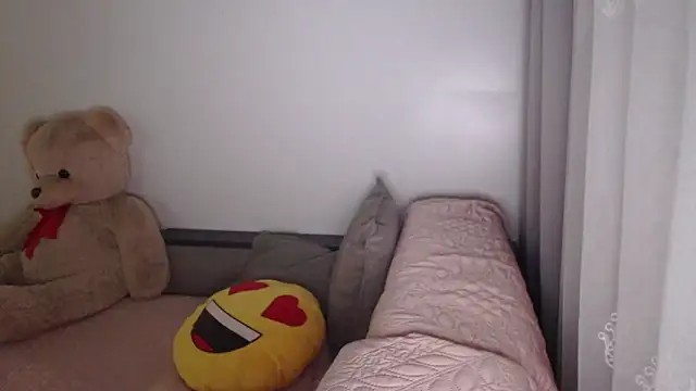  JustmeHere  online show from 12-20-25, 05:10