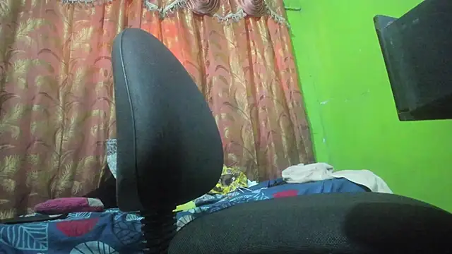 Brenda Smith69 online show from 11-02-25, 07:19