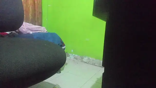 Brenda Smith69 online show from 11-04-25, 08:01