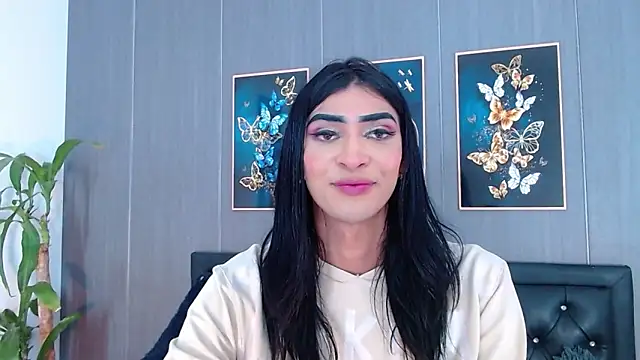 Snapshot of Evelynn_sex_ chatting on 03-08-25, 01:14 Evelynn sex online show from 03-08-25, 01:14