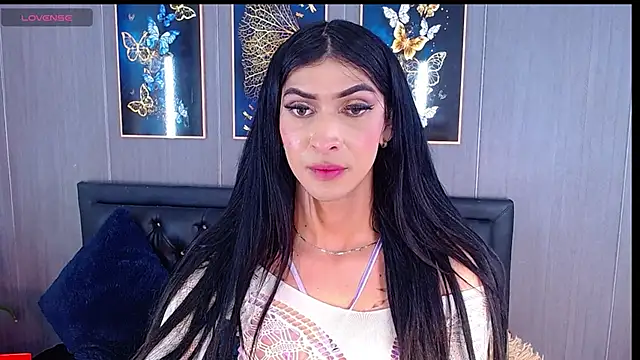 Snapshot of Evelynn_sex_ chatting on 03-15-25, 01:29 Evelynn sex online show from 03-15-25, 01:29