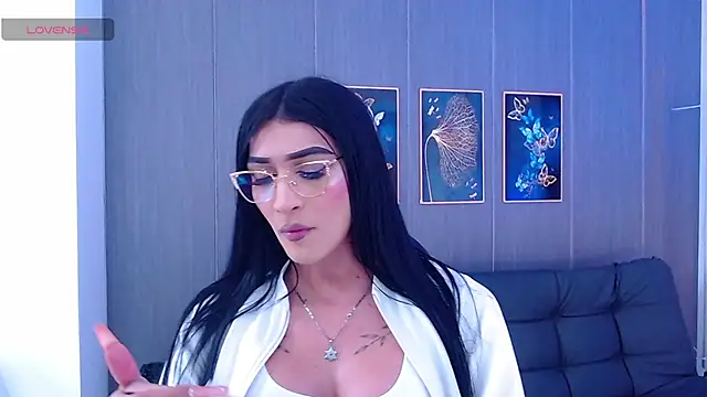 Snapshot of Evelynn_sex_ chatting on 10-10-25, 12:50 Evelynn sex online show from 10-10-25, 12:50