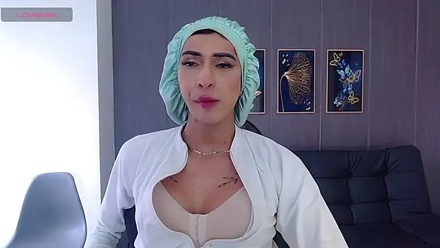 Snapshot of Evelynn_sex_ chatting on 10-17-25, 12:29 Evelynn sex online show from 10-17-25, 12:29