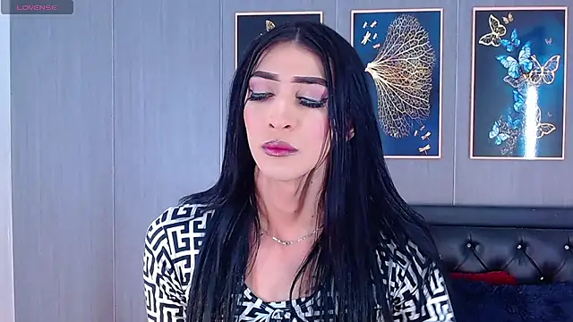 Snapshot of Evelynn_sex_ chatting on 03-22-25, 02:03 Evelynn sex online show from 03-22-25, 02:03