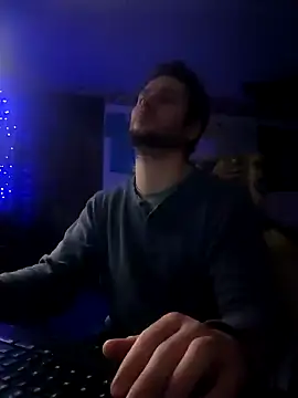 Snapshot of Seymour93 chatting on 12-29-24, 07:32 Seymour93 online show from 12-29-24, 07:32