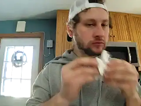 Snapshot of Seymour93 chatting on 02-20-25, 02:35 Seymour93 online show from 02-20-25, 02:35