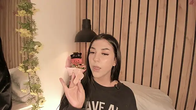 sofiesoft online show from 12-21-25, 07:15