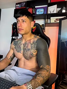 Snapshot of darmod chatting on 10-03-25, 09:22 darmod online show from 10-03-25, 09:22