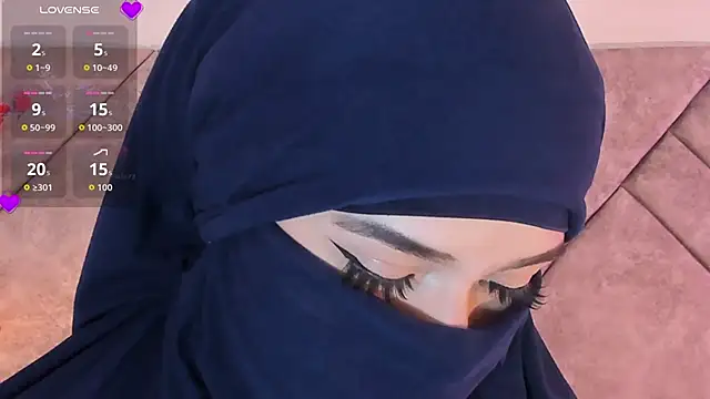 anna-henao online show from 11-24-25, 07:25