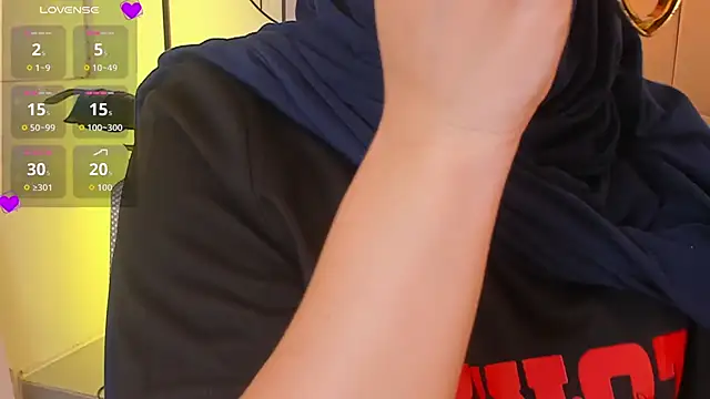 anna-henao online show from 03-12-26, 08:13